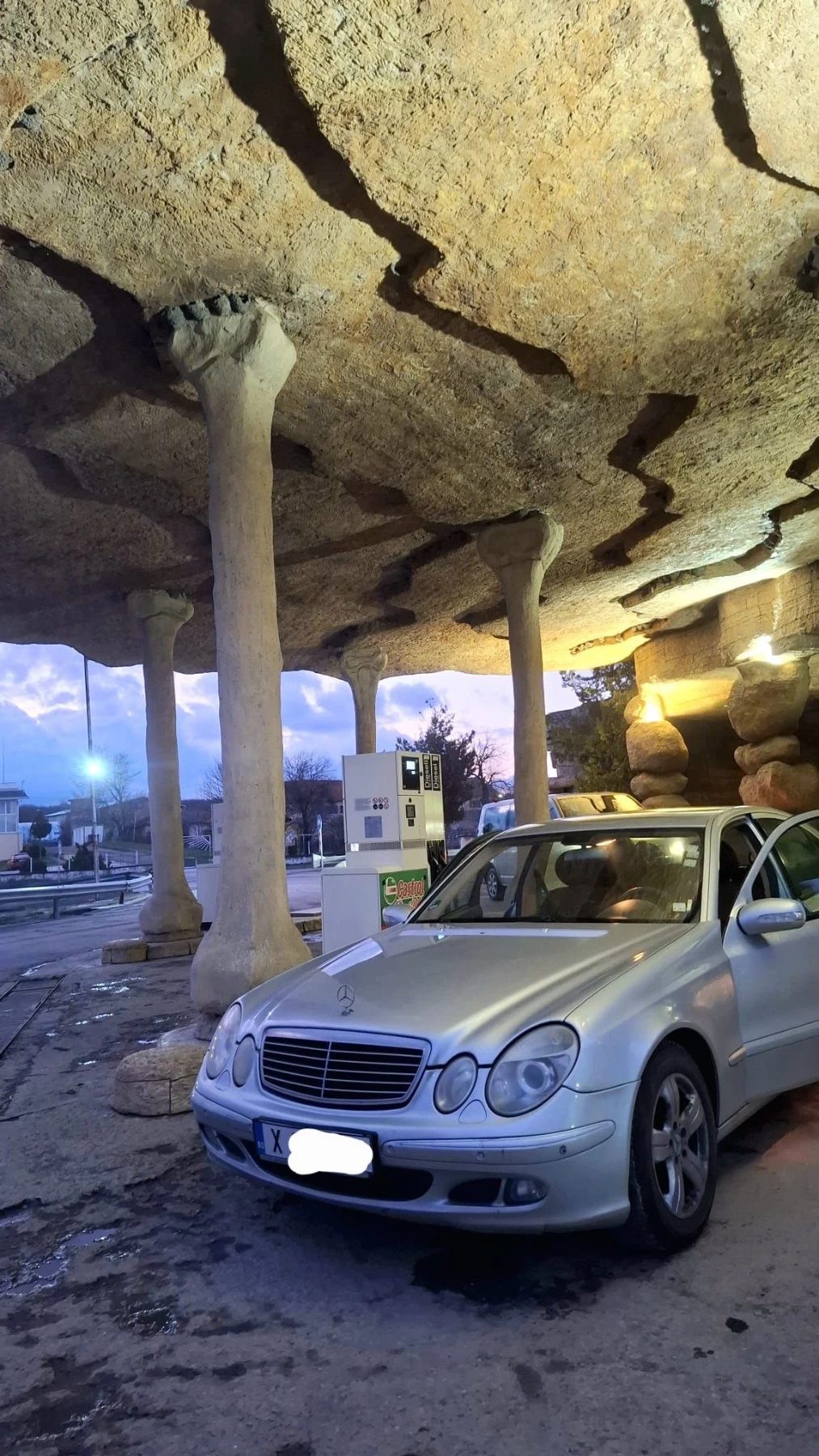 Mercedes-Benz E 280, снимка 3 - Автомобили и джипове - 56568688