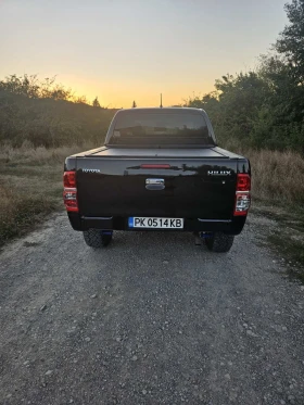 Toyota Hilux Offroad пакет, Климатик, снимка 3