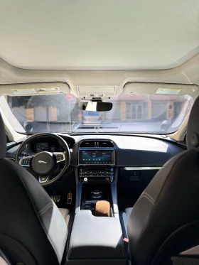 Jaguar F-PACE 30t R-Sport, снимка 8