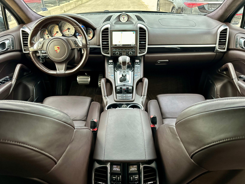Porsche Cayenne Turbo S special selection, снимка 8 - Автомобили и джипове - 46170829
