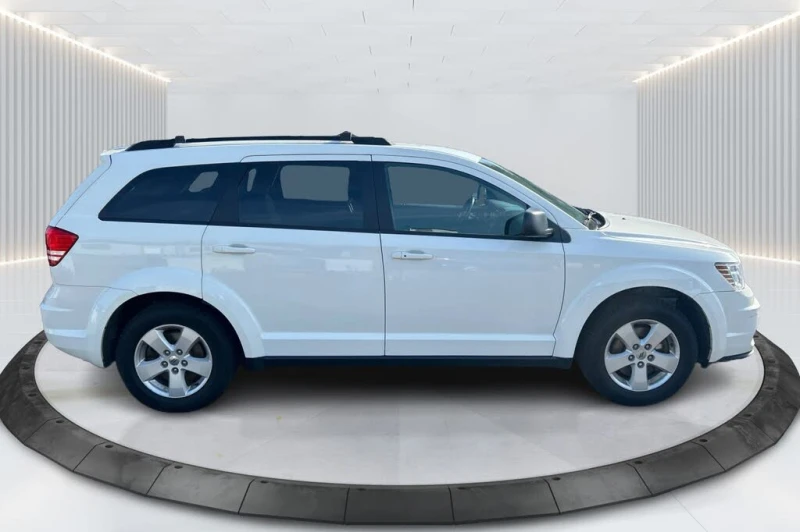 Dodge Journey SE Value Package FWD * АвтоКредит* (ЦЕНА ДО БГ), снимка 2 - Автомобили и джипове - 52598337