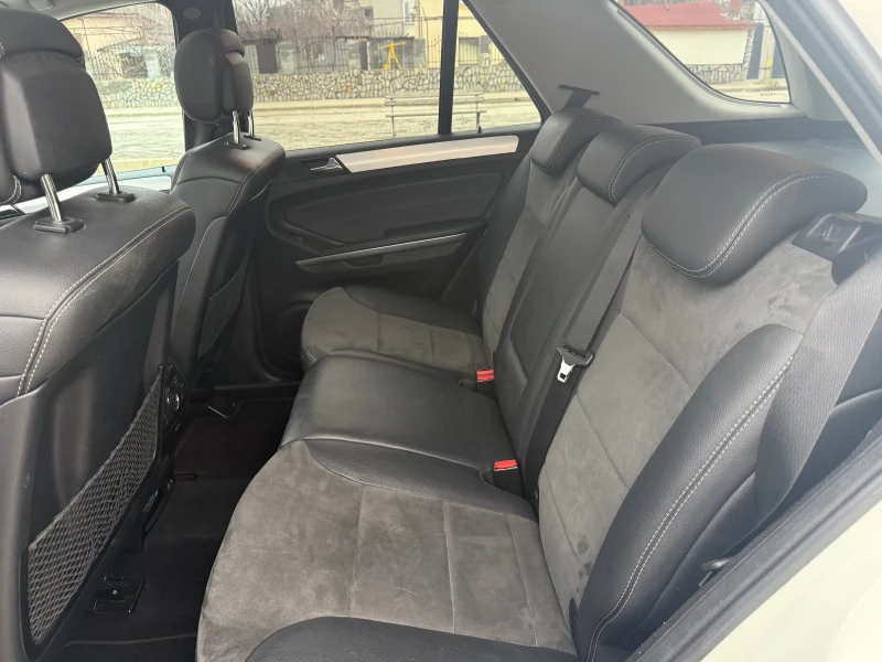 Mercedes-Benz ML 350 AMG* 4MATIC / ЛИЗИНГ, снимка 17 - Автомобили и джипове - 53447410