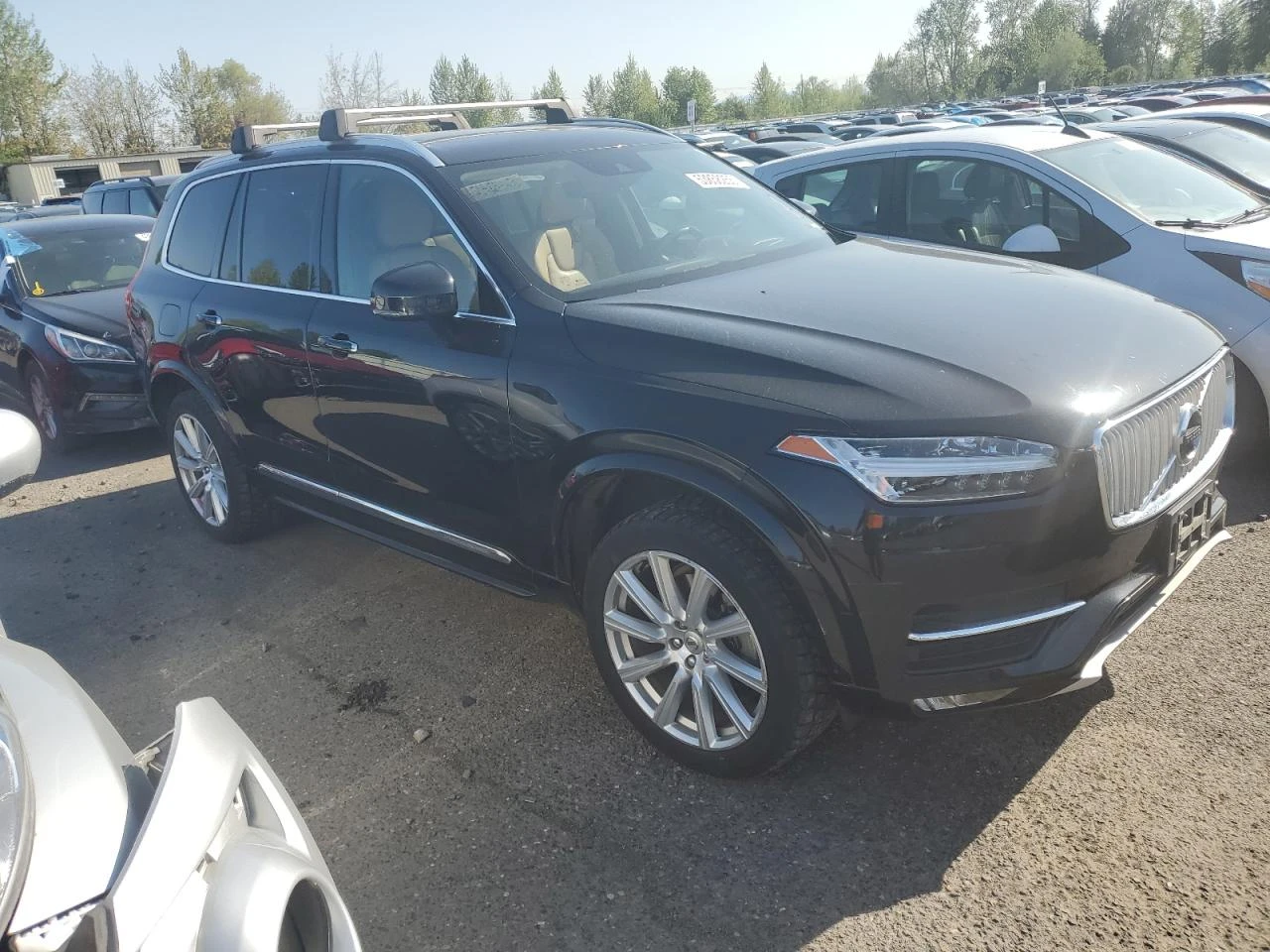 Volvo Xc90 T6 KEYLESS* ПОДГРЕВ* ПАНО* LANE ASSIST* LED - изображение 3