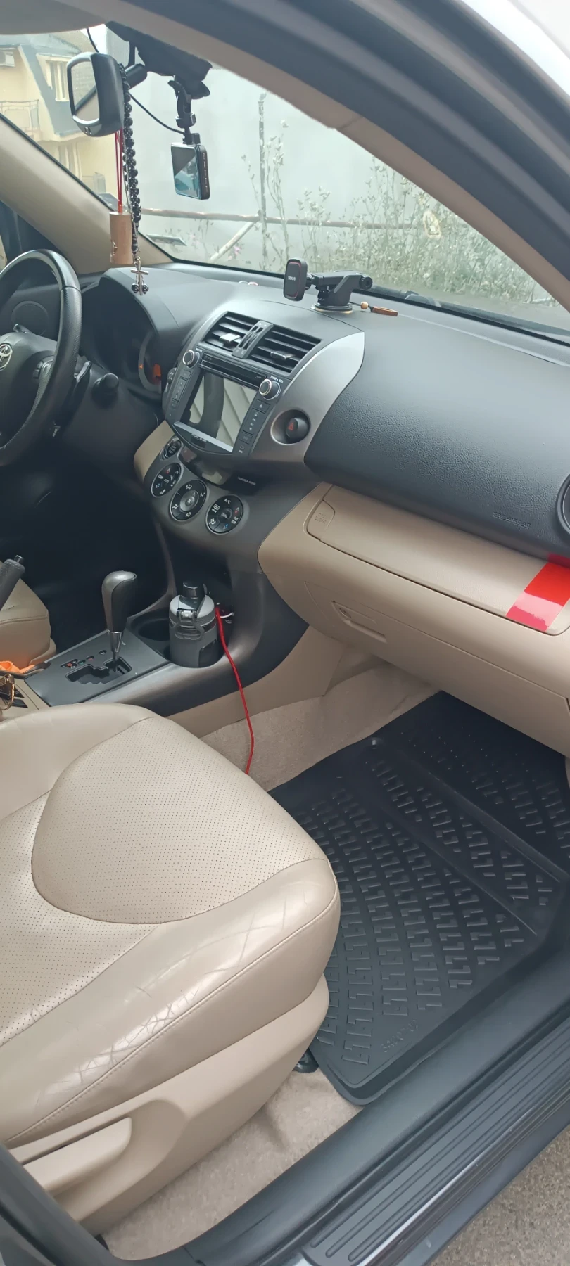 Toyota Rav4  - изображение 10