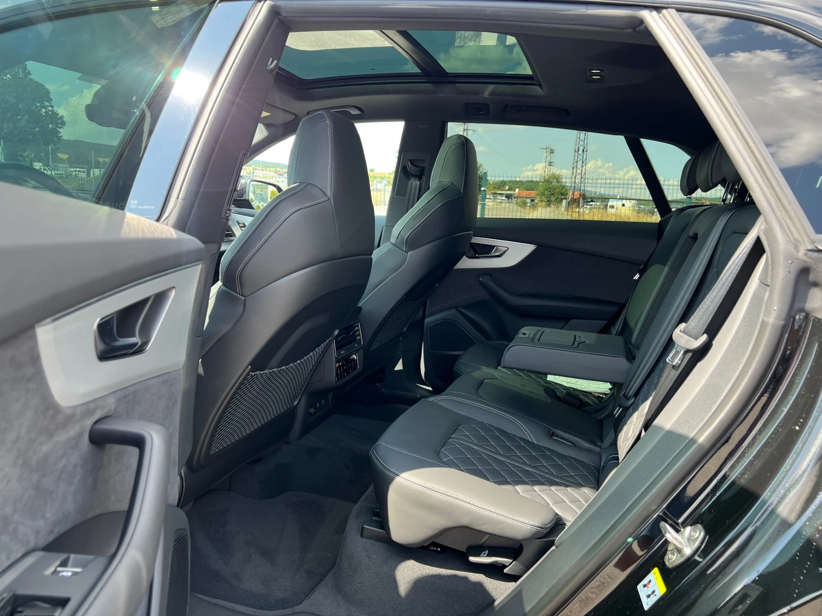 Audi Q8 50TDI* S-Line* B&O* Soft Close* Nigh Pack*  | Mobile.bg   12