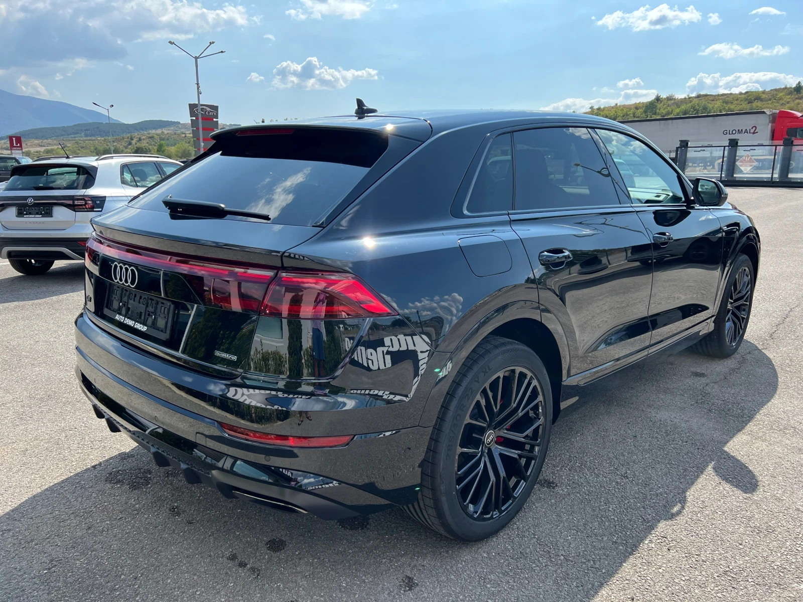 Audi Q8 50TDI* S-Line* B&O* Soft Close* Nigh Pack*  - изображение 4