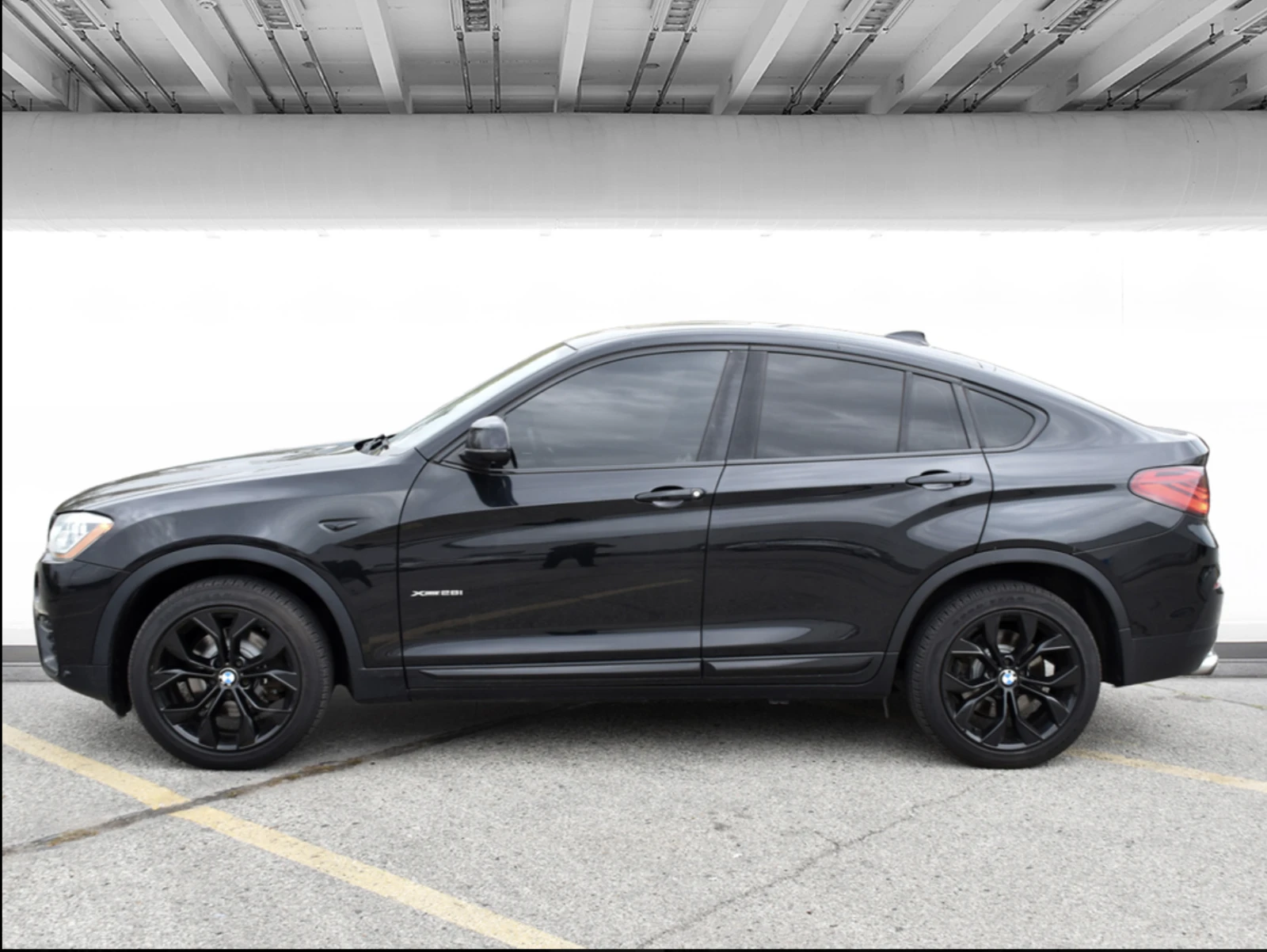 BMW X4  xDrive28i - изображение 3