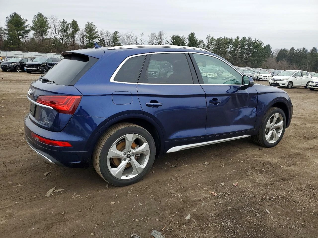 Audi Q5 2l Premium Plus - изображение 3