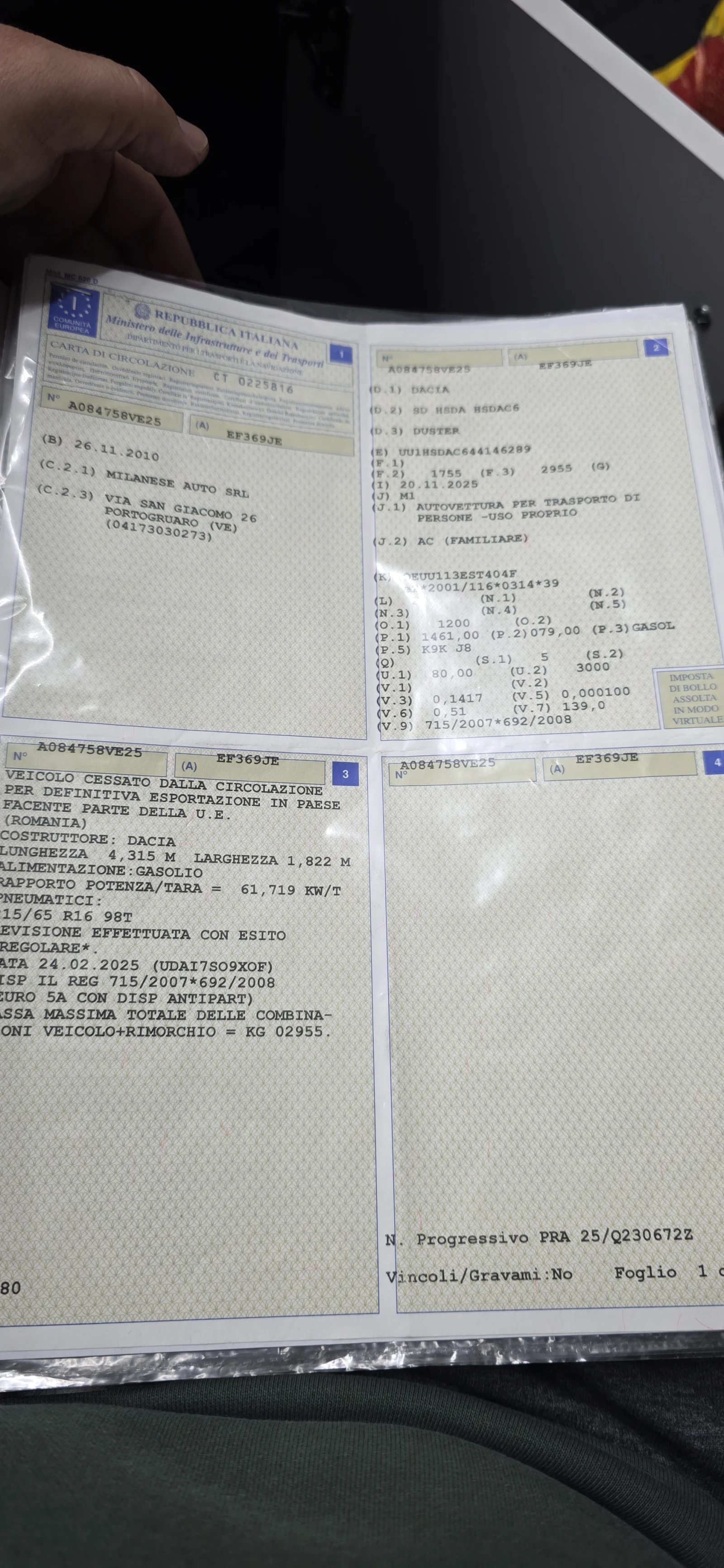 Dacia Duster 1.5 DCI $ 6 скорости $, снимка 15 - Автомобили и джипове - 53726778