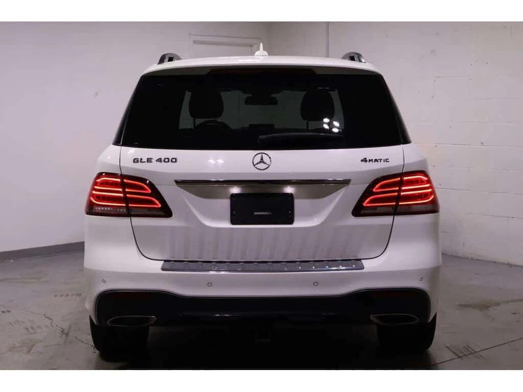 Mercedes-Benz GLE * CARFAX * ЦЕНА ДО БГ, снимка 4 - Автомобили и джипове - 53861063