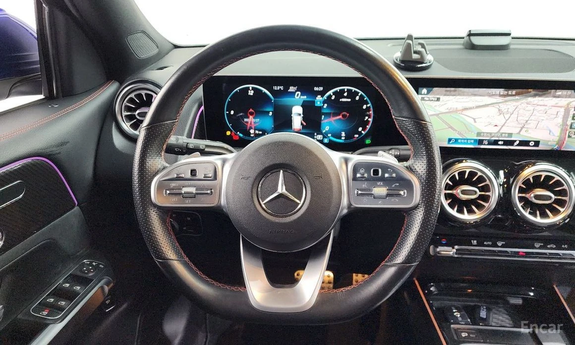 Mercedes-Benz GLB, снимка 13 - Автомобили и джипове - 53884310