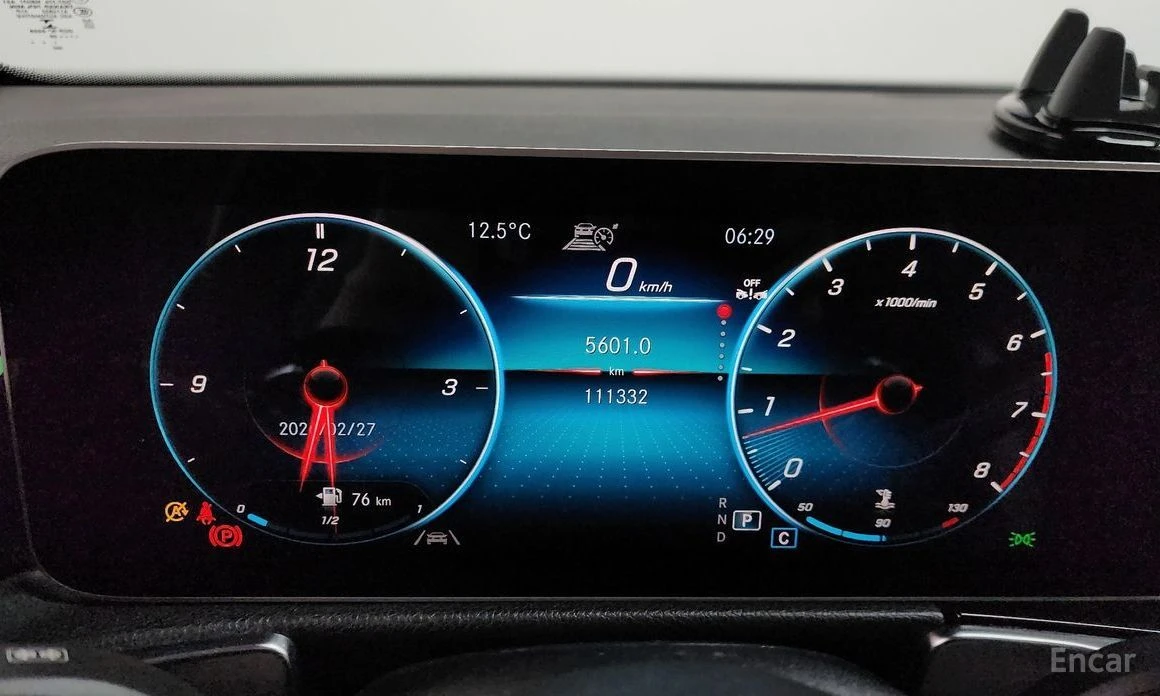 Mercedes-Benz GLB, снимка 8 - Автомобили и джипове - 53884310