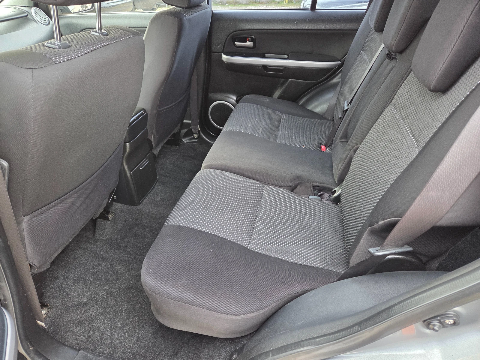 Suzuki Grand vitara 1.9 D 4x4, снимка 15 - Автомобили и джипове - 54017015