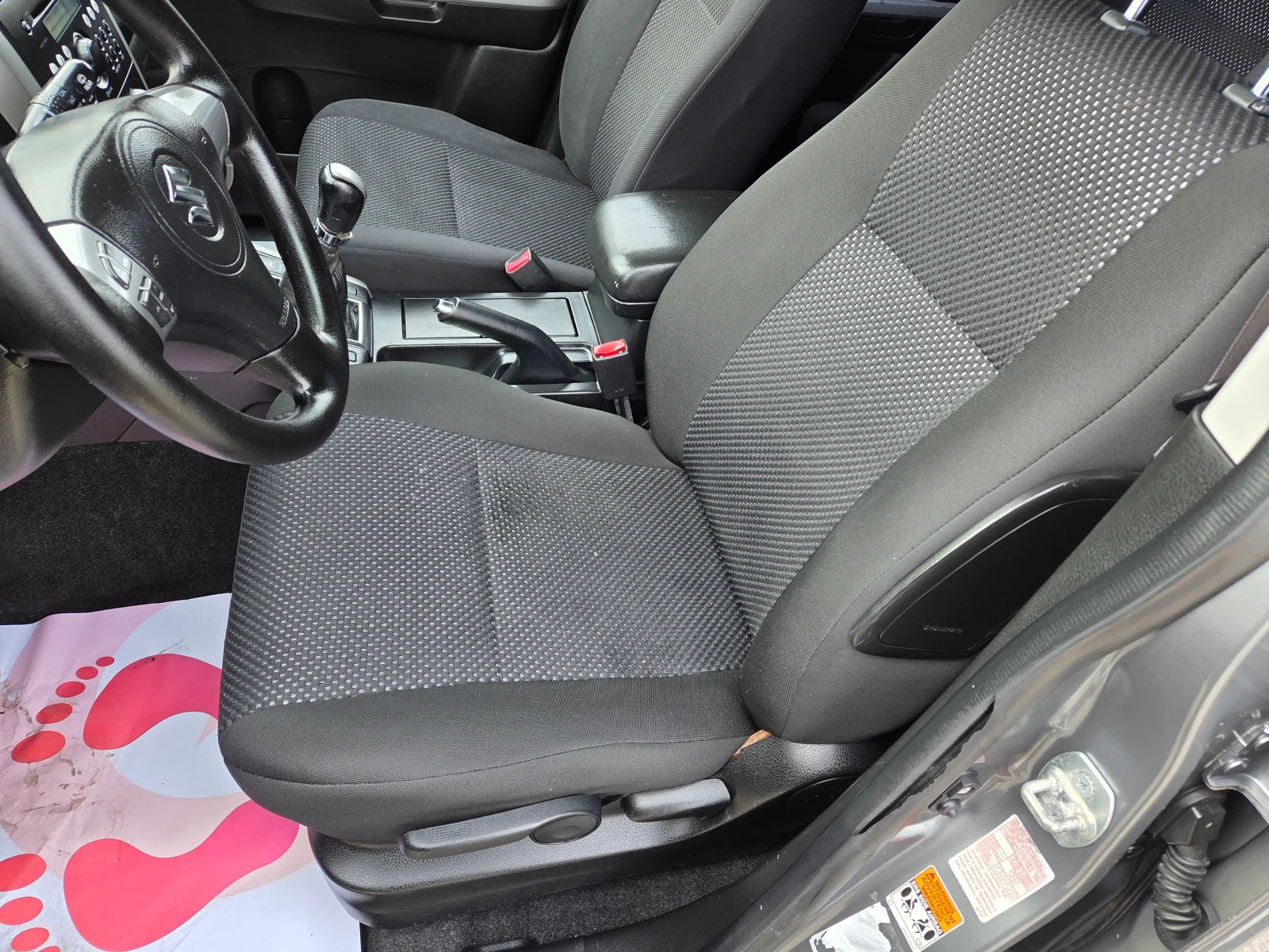 Suzuki Grand vitara 1.9 D 4x4, снимка 12 - Автомобили и джипове - 54017015