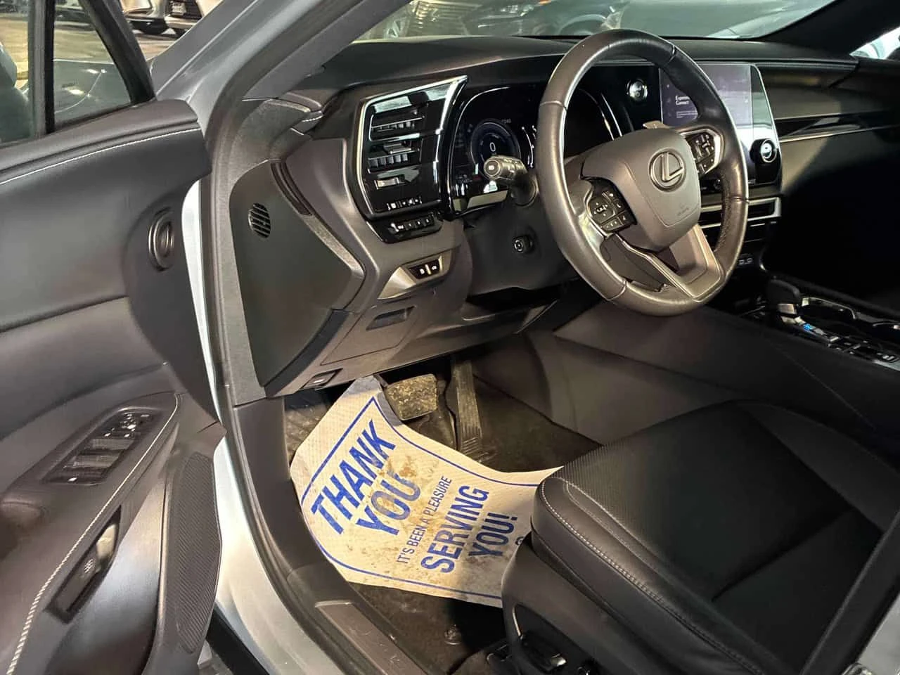 Lexus RX 350h / DISTRONIC / CAMERA / ОБДУХВАНЕ / КЛИП НА МОТОРА , снимка 5 - Автомобили и джипове - 54134838