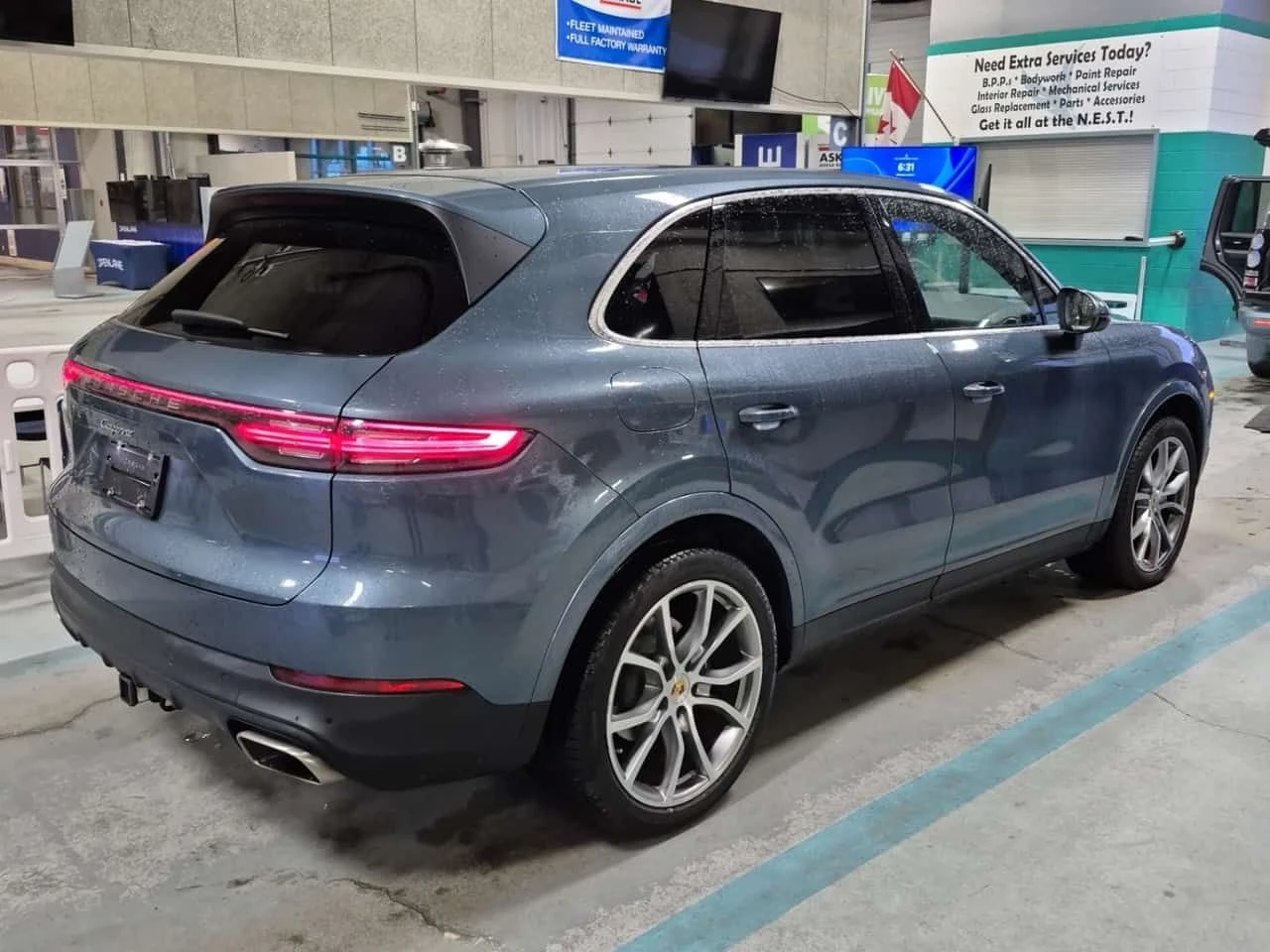 Porsche Cayenne ПАНОРАМА| ОБДУХВАНЕ| АМБИЕНТ| 2 КЛЮЧА| , снимка 3 - Автомобили и джипове - 54133614