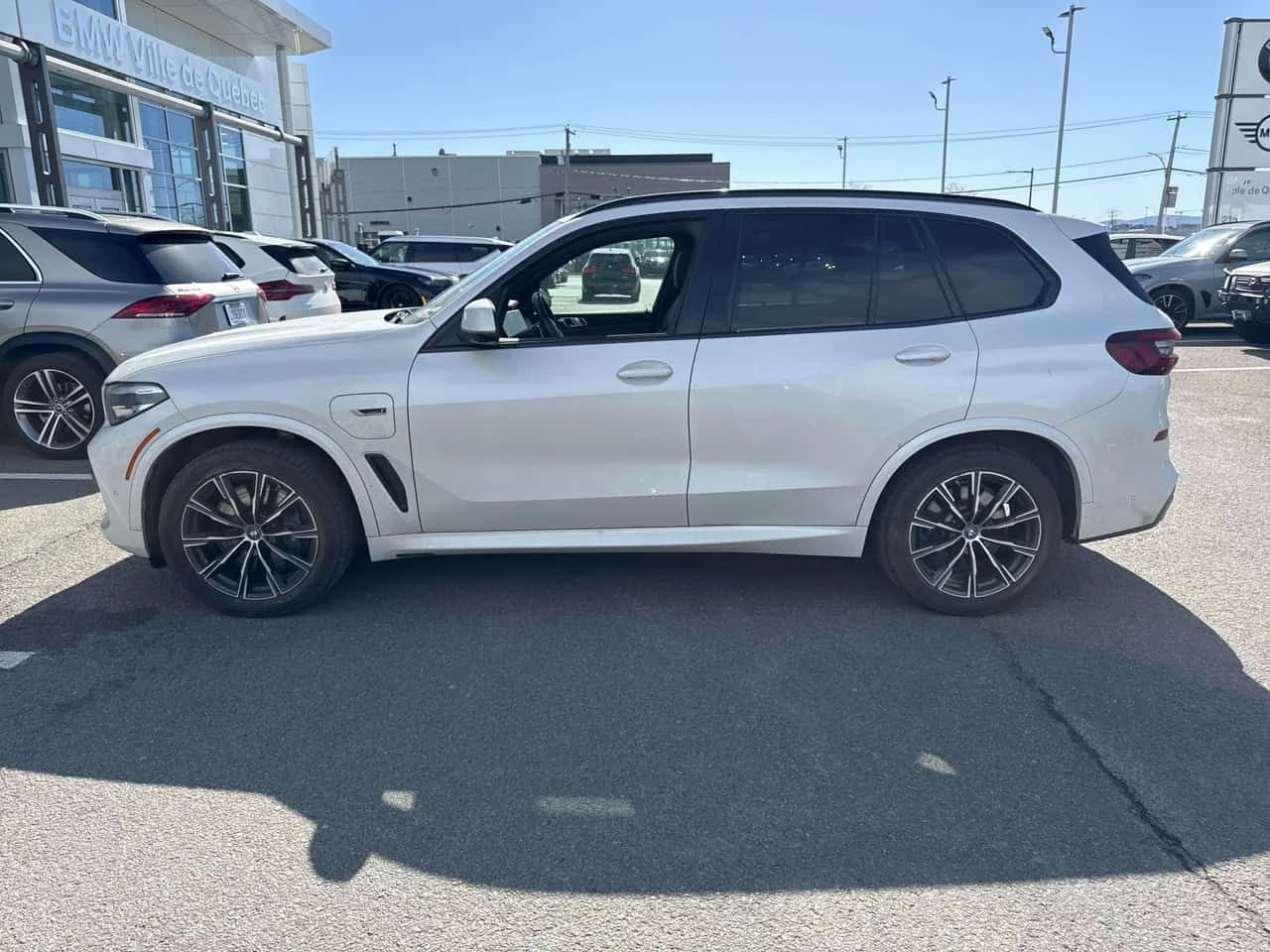 BMW X5 xDrive45e M Sport/ПАНО/H K/ОБДУХВАНЕ/360/OT BMW, снимка 2 - Автомобили и джипове - 54360961