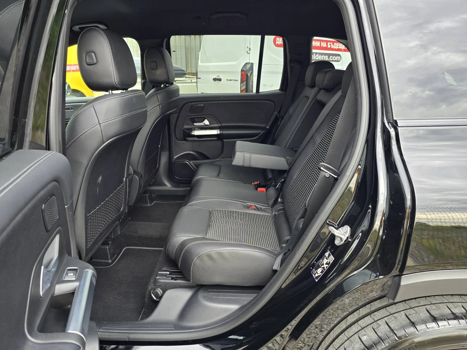Mercedes-Benz GLB 220 Black Series FULL , снимка 6 - Автомобили и джипове - 54451845