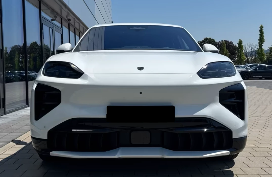 Porsche Cayenne TURBO* ELECTRIC* BURM* PANO* DISTR* KEYLESS* AIR* , снимка 3 - Автомобили и джипове - 55098186