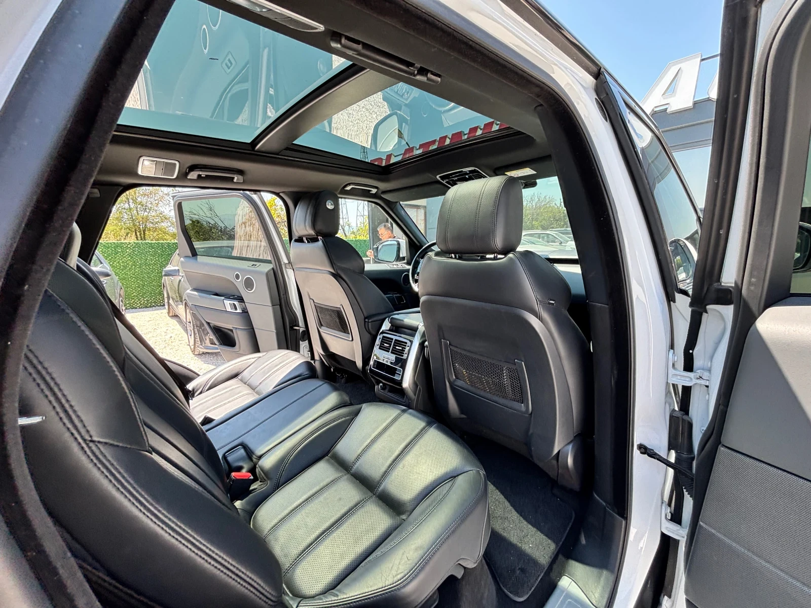 Land Rover Range Rover Sport 3.0D/HSE/NAVI/PANO/TOP, снимка 7 - Автомобили и джипове - 55752282