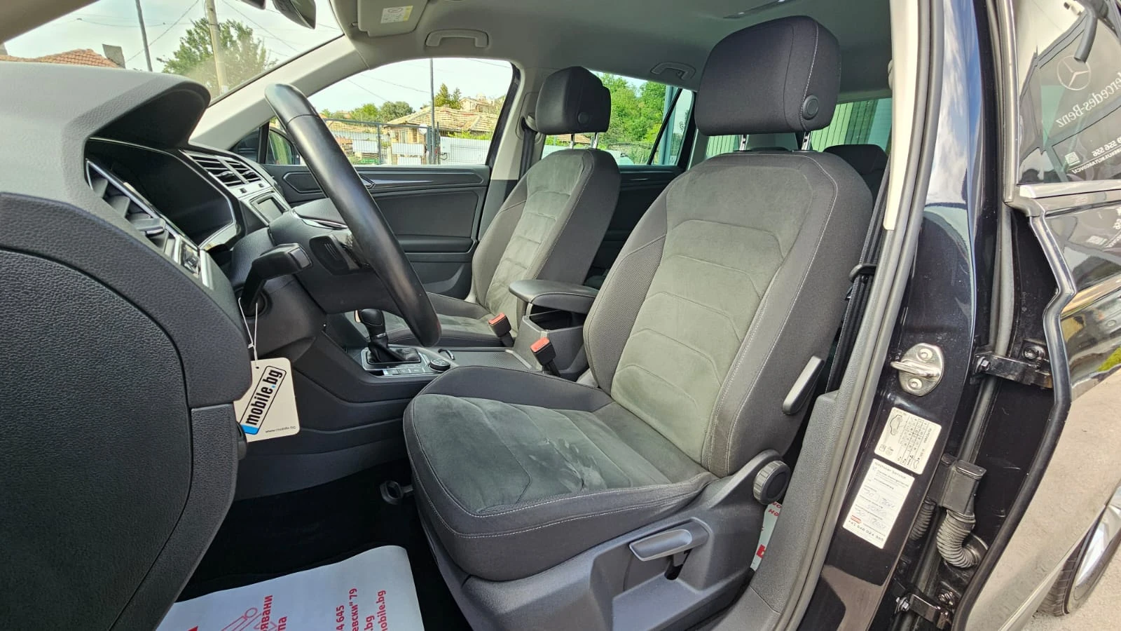 VW Tiguan 2.0TDi 150HP 4x4 7DSG CH-ДИСТРОНИК-LED-ЛИЗИНГ, снимка 8 - Автомобили и джипове - 55801711