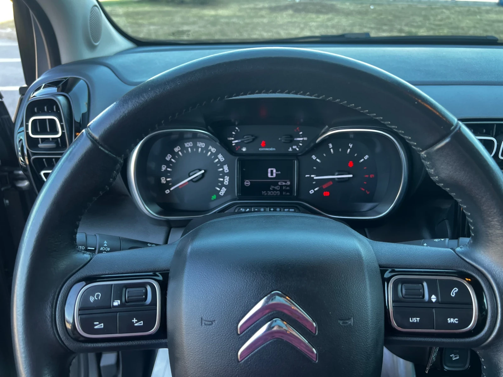 Citroen C3 Aircross 1, 2 puretech 131p.s.Shine , снимка 11 - Автомобили и джипове - 55980775