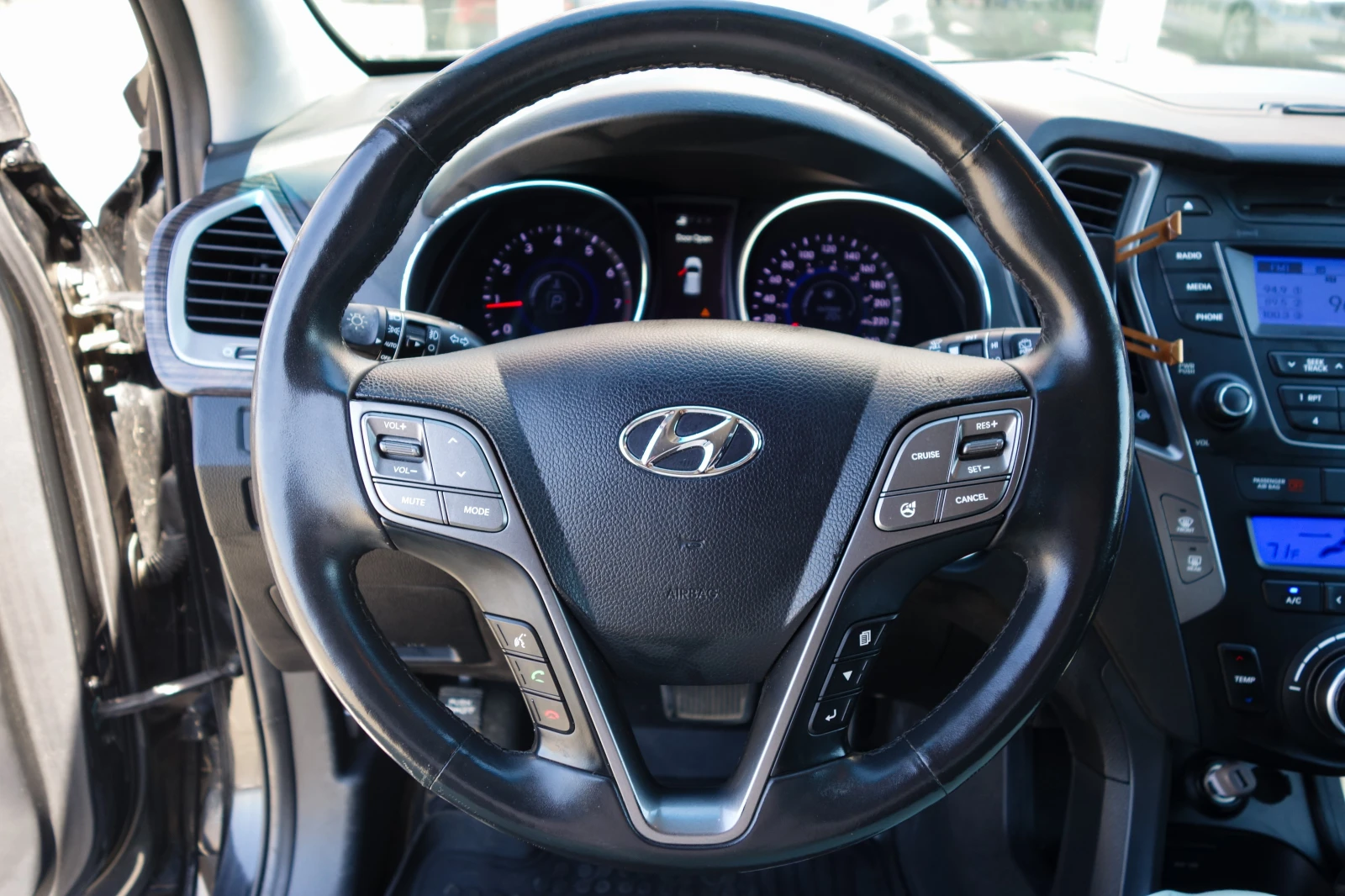 Hyundai Santa fe SPORT 4x4* ПАРКТРОНИК* ПОДГРЕВ* ЩОРА* АВТОКРЕДИТ* , снимка 10 - Автомобили и джипове - 56085063