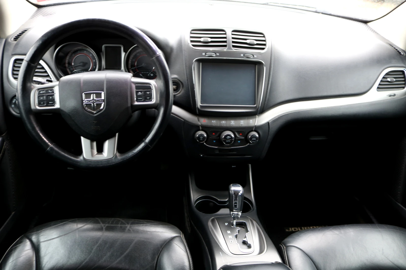 Dodge Journey Crossroad Plus 3.6 V6 4x4, снимка 8 - Автомобили и джипове - 56350162