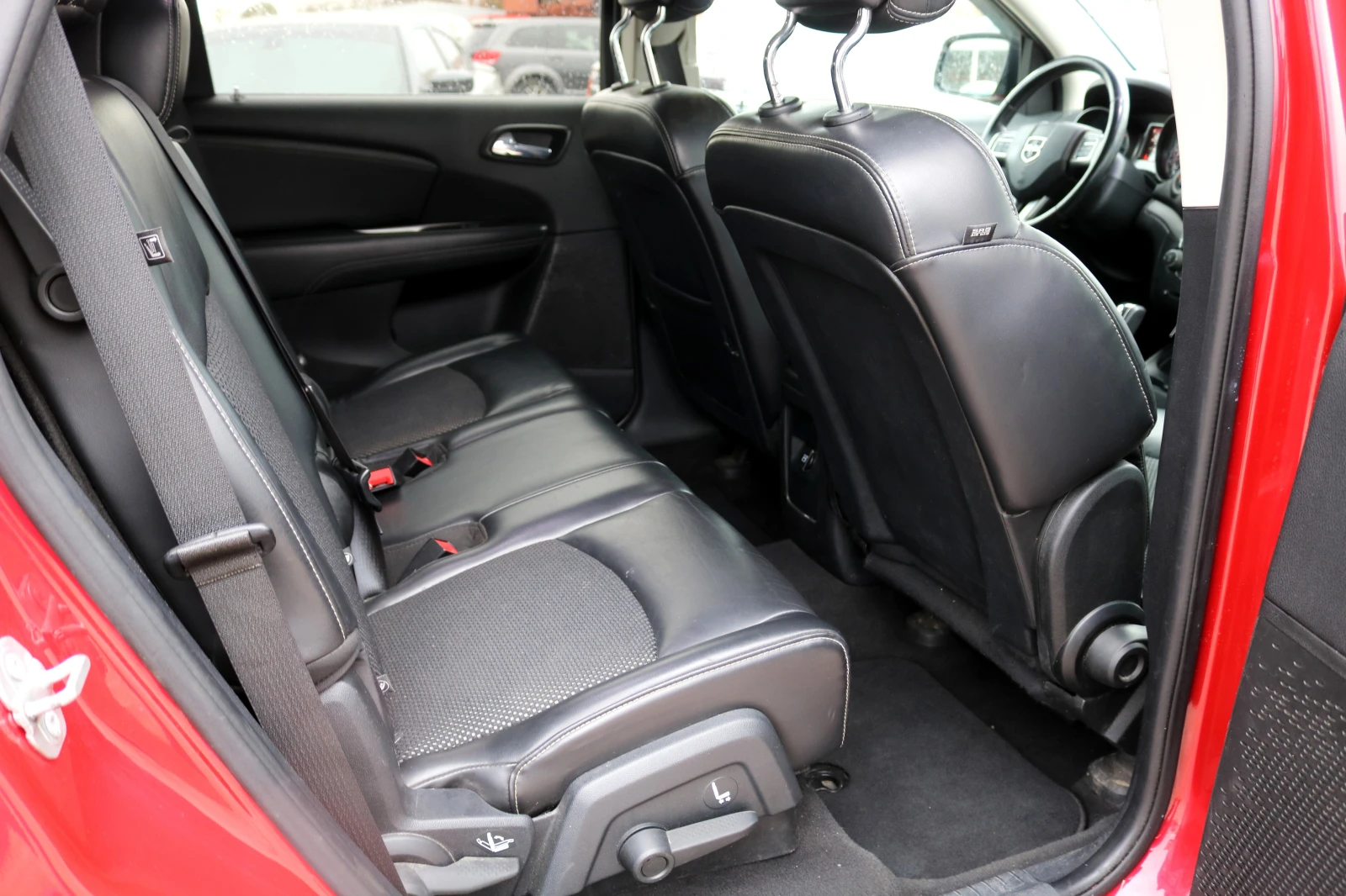 Dodge Journey Crossroad Plus 3.6 V6 4x4, снимка 11 - Автомобили и джипове - 56350162