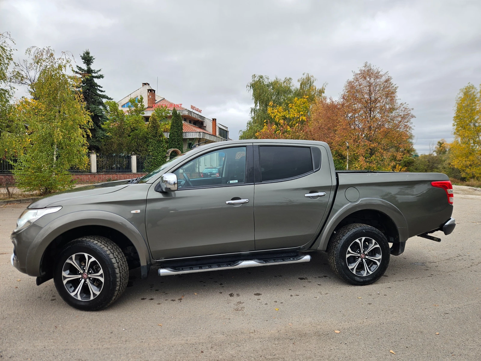 Mitsubishi L200, снимка 2 - Автомобили и джипове - 56707571