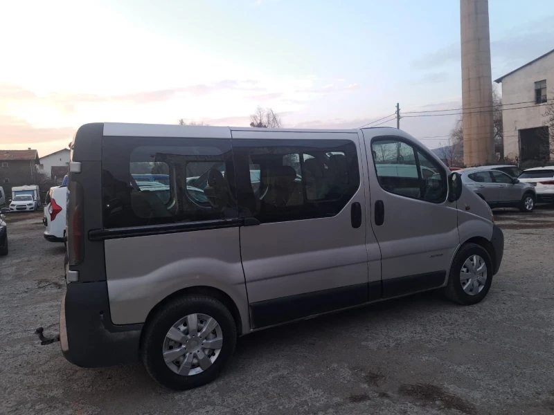 Renault Trafic 1.9 TDI, снимка 3 - Бусове и автобуси - 48306064