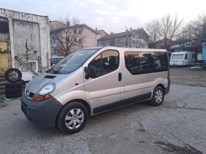 Renault Trafic 1.9 TDI, снимка 2 - Бусове и автобуси - 48306064