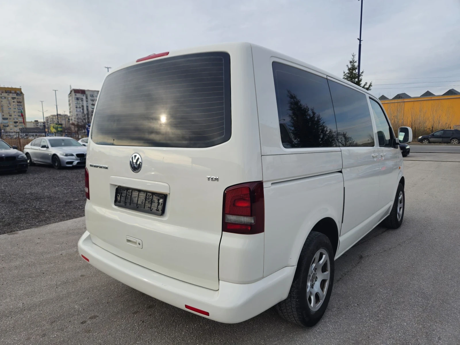 VW Transporter 1.9тди/9 места/кат.В - изображение 5