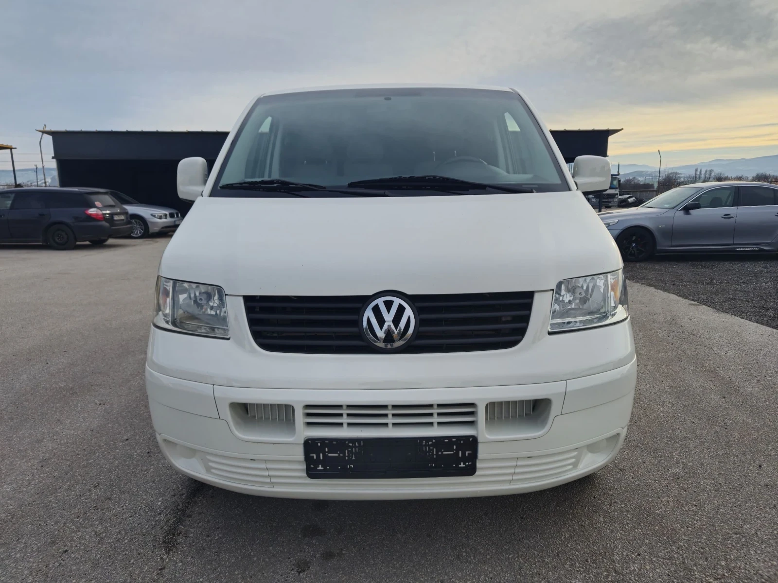 VW Transporter 1.9тди/9 места/кат.В - изображение 2