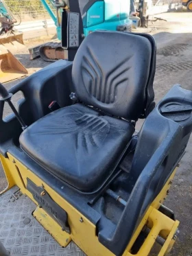 Обява за продажба на Валяк BOMAG BW 100 ADM-5 ~23 880 лв. - изображение 4 | Auto.bg Обява за продажба на Валяк BOMAG BW 100 ADM-5 ~23 880 лв. - изображение 4