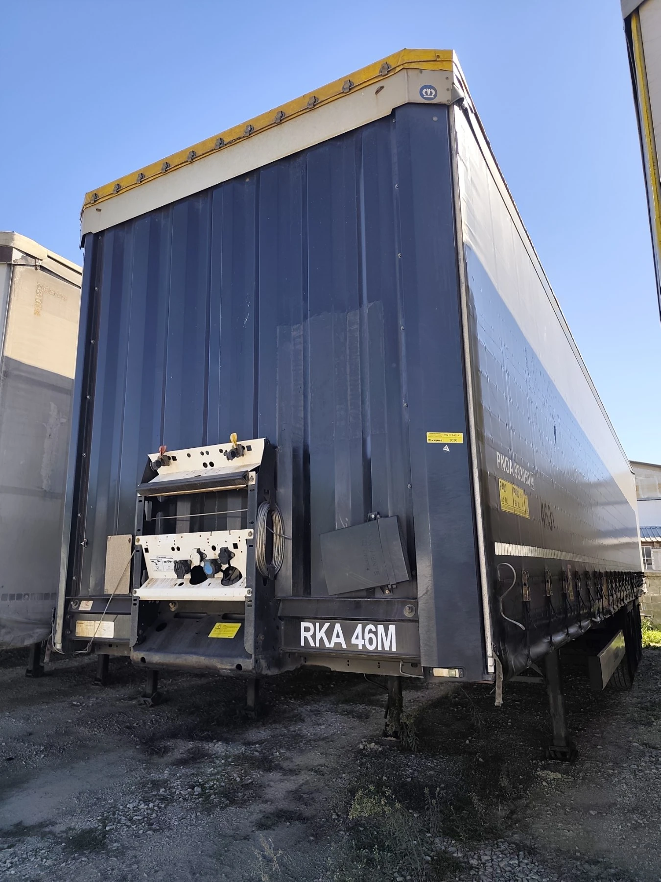 Полуремарке Krone Profi Liner SD, снимка 3 - Ремаркета - 56358593