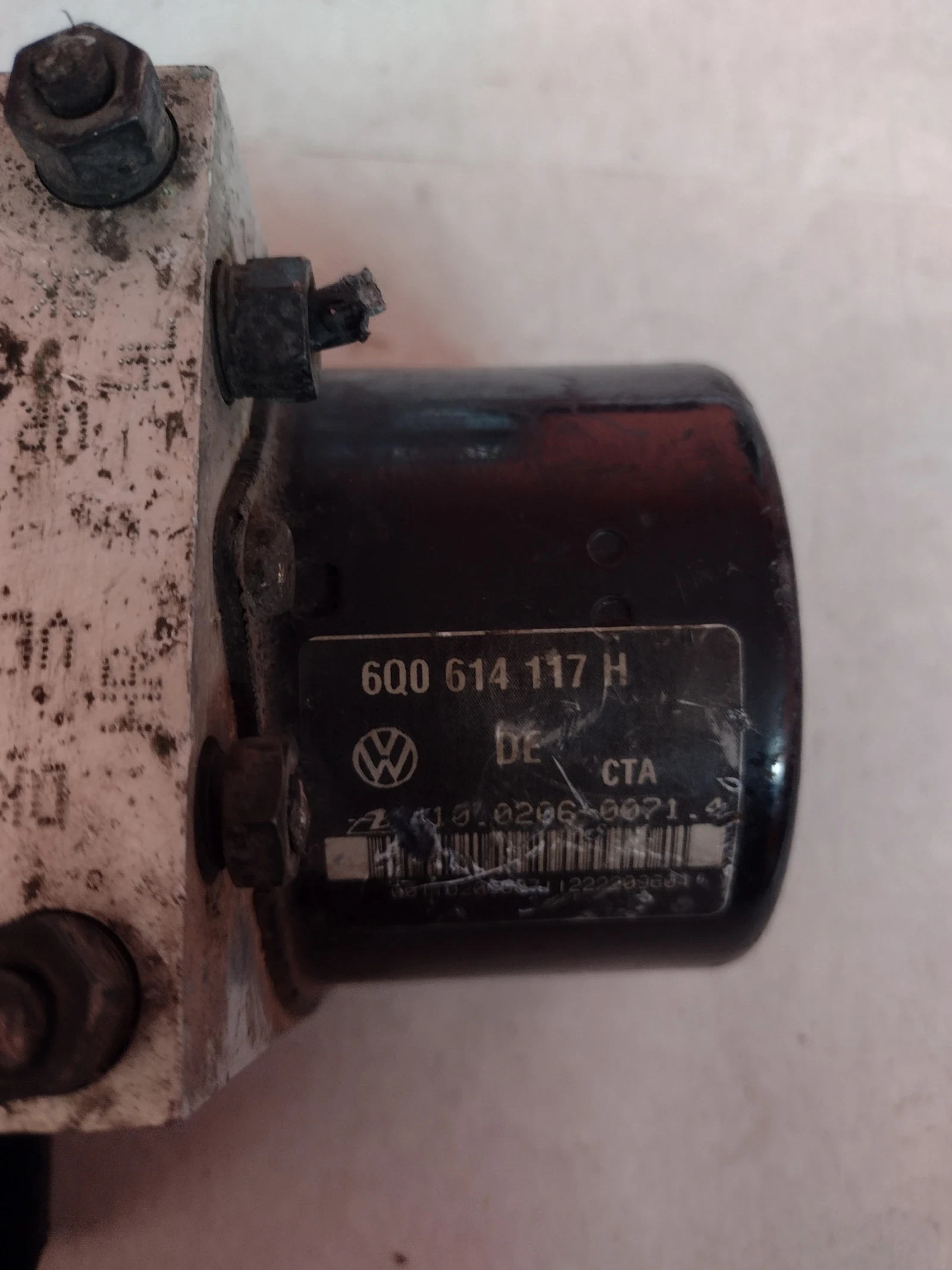 6Q0 907 379 L 6Q0907379L   ABS ����� VW, Seat, Skoda  6Q0 614 117 H 6Q0614117H | Mobile.bg � ����������� 4