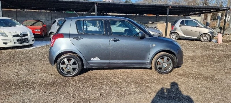 Suzuki Swift 1.3i, снимка 4 - Автомобили и джипове - 40430718