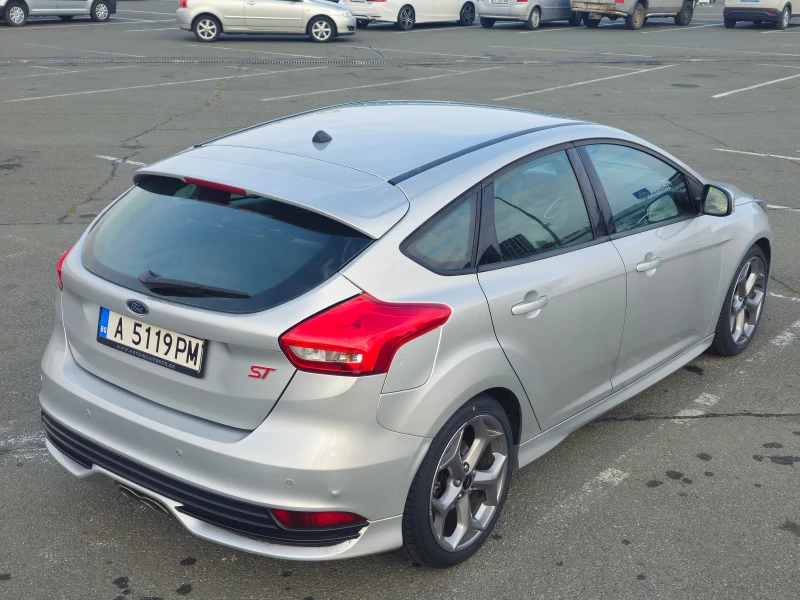 Ford Focus ST, снимка 12 - Автомобили и джипове - 47822928