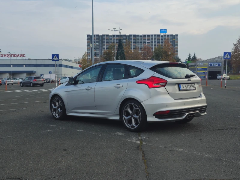 Ford Focus ST, снимка 5 - Автомобили и джипове - 47822928