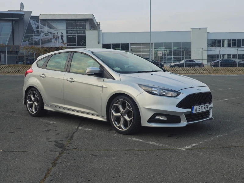 Ford Focus ST, снимка 9 - Автомобили и джипове - 47822928