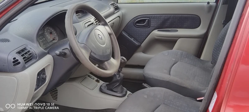 Renault Clio, снимка 13 - Автомобили и джипове - 47953603