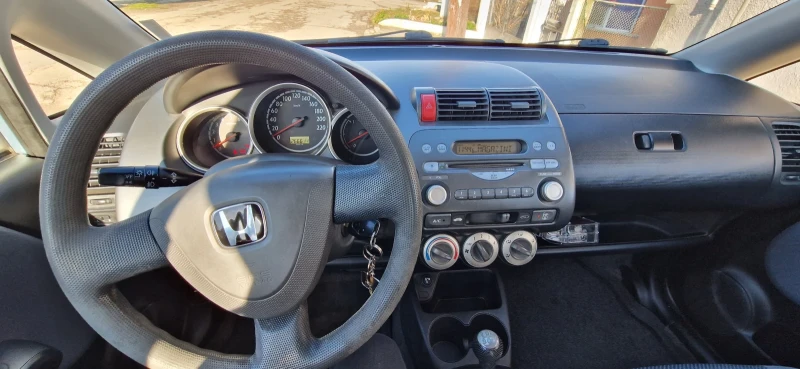 Honda Jazz, снимка 6 - Автомобили и джипове - 48511142