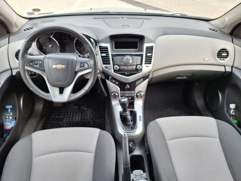 Chevrolet Cruze LT, снимка 10 - Автомобили и джипове - 48588131