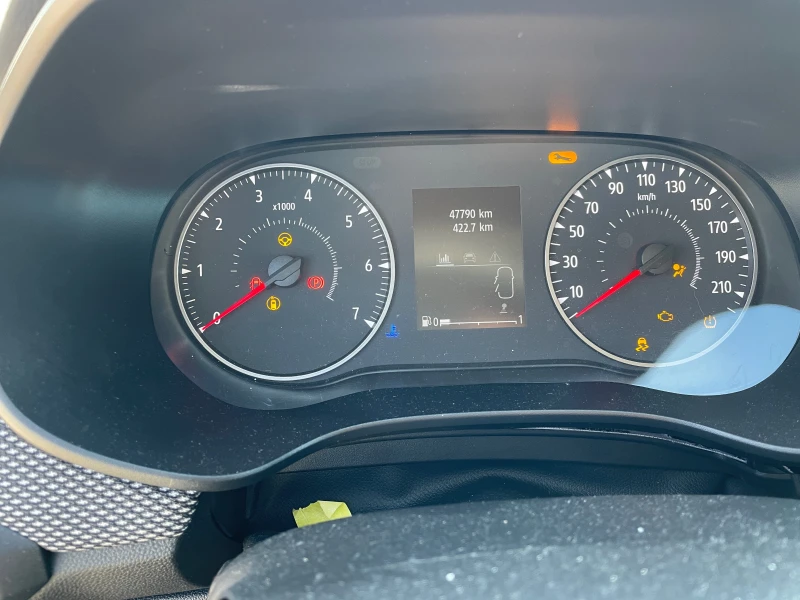 Dacia Sandero 1.0 TCe, снимка 7 - Автомобили и джипове - 49881377