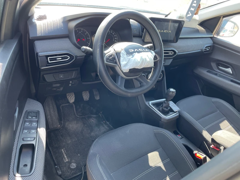 Dacia Sandero 1.0 TCe, снимка 10 - Автомобили и джипове - 49881377