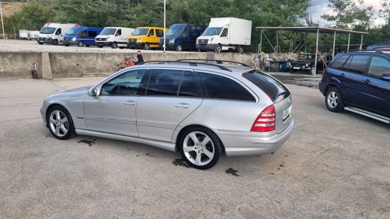 Mercedes-Benz C 320 3.0V6, снимка 4 - Автомобили и джипове - 52124336