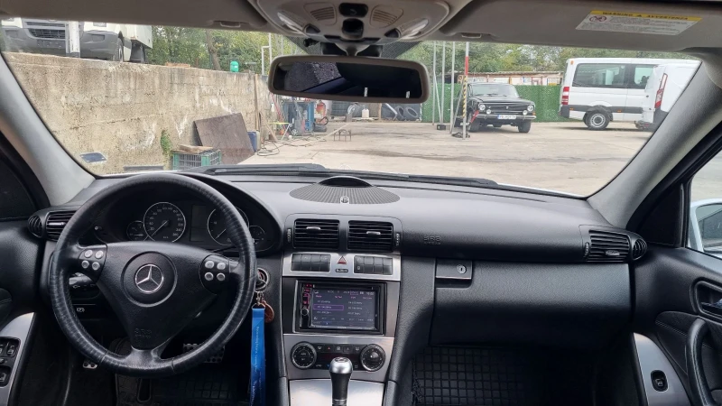 Mercedes-Benz C 320 3.0V6, снимка 7 - Автомобили и джипове - 52124336