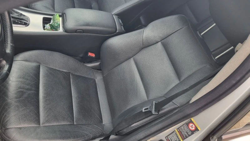 Mercedes-Benz C 320 3.0V6, снимка 9 - Автомобили и джипове - 52124336