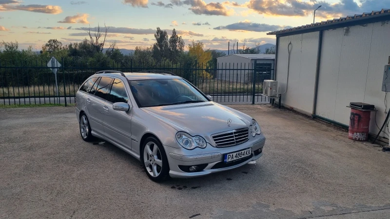Mercedes-Benz C 320 3.0V6, снимка 2 - Автомобили и джипове - 52124336